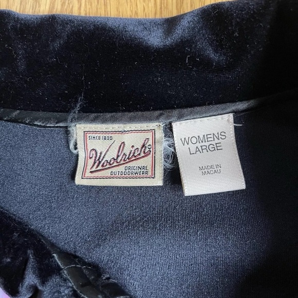 Woolrich Black Velour Button Down Shirt Women’s Size Large - Picture 3 of 6